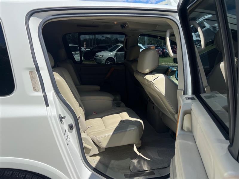 Infiniti QX56 RWD 2006