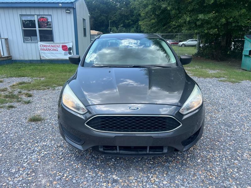 Ford Focus S Sedan 2017
