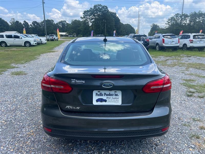 Ford Focus S Sedan 2017