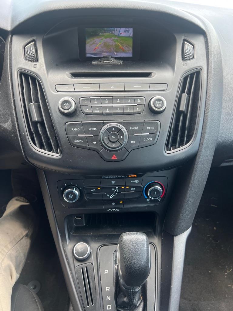 Ford Focus S Sedan 2017