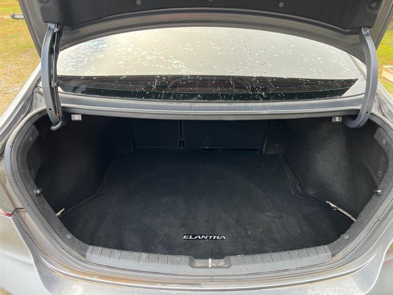 Hyundai Elantra Limited 2018