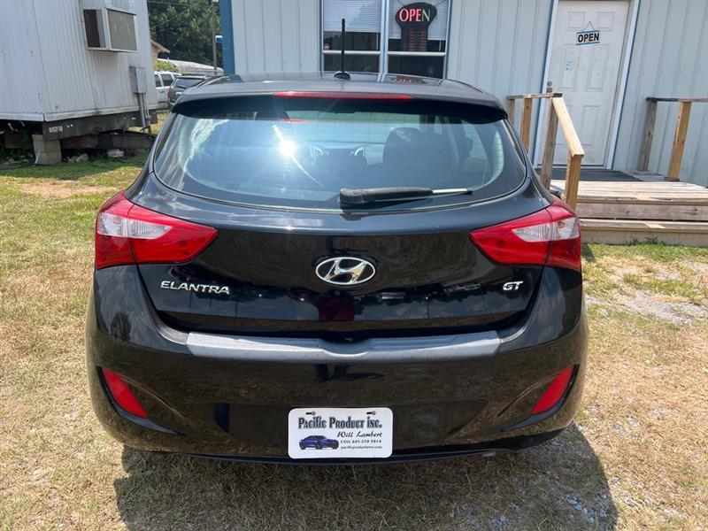 Hyundai Elantra GT A/T 2016