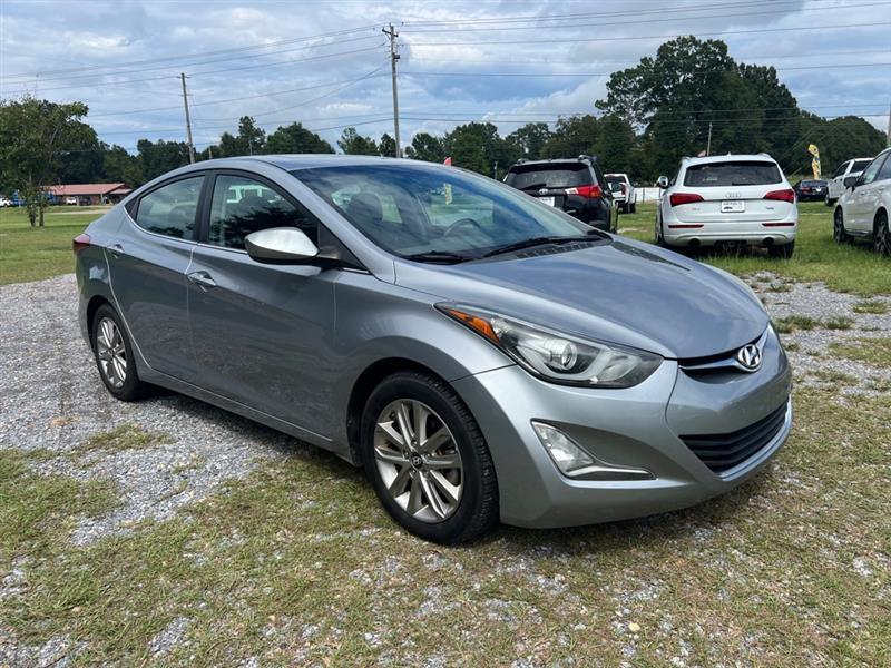 Hyundai Elantra SE 6AT 2015
