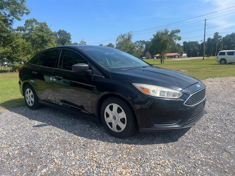 Ford Focus S Sedan 2018