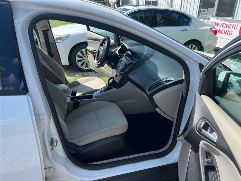 Ford Focus SE Hatch 2017