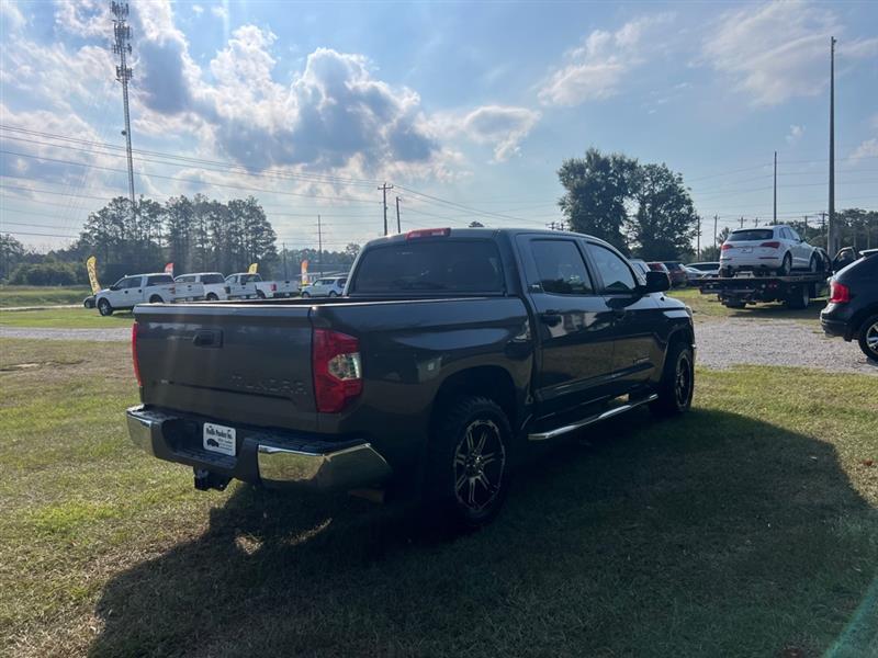 Toyota Tundra SR5 4.6L V8 CrewMax 2WD 2018