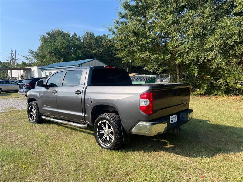Toyota Tundra SR5 4.6L V8 CrewMax 2WD 2018