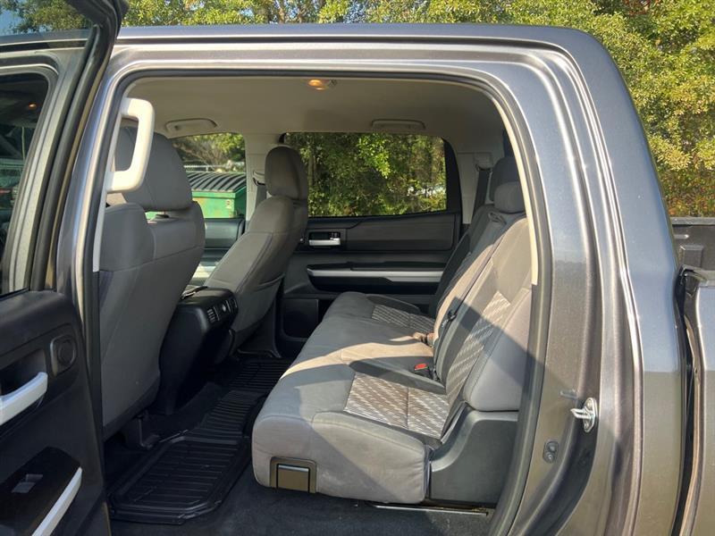 Toyota Tundra SR5 4.6L V8 CrewMax 2WD 2018