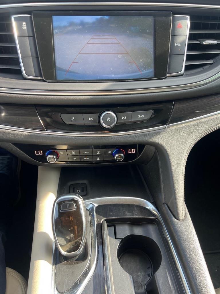 Buick Enclave Essence FWD 2019