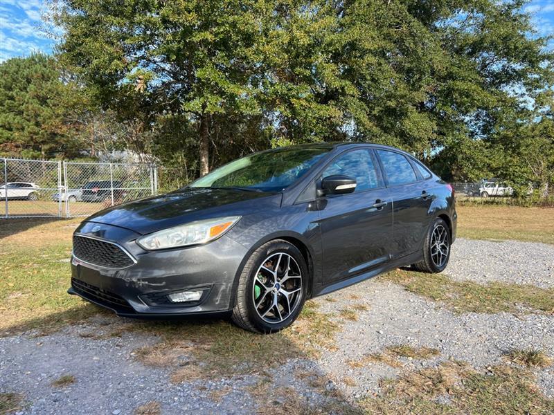 2015 Ford Focus SE Sedan