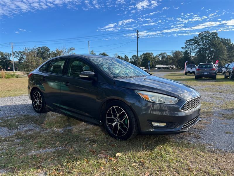 Ford Focus SE Sedan 2015