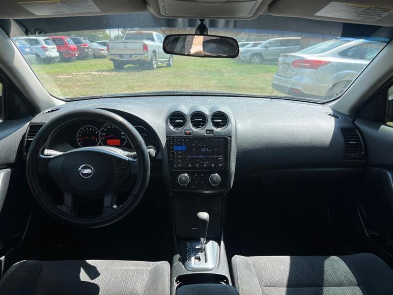 Nissan Altima 2.5 S 2011