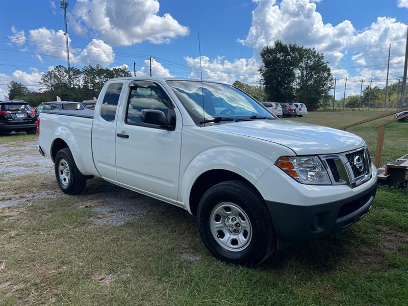 Nissan Frontier S King Cab I4 5MT 2WD 2015