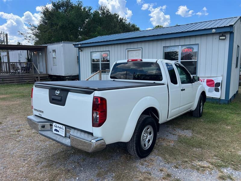 Nissan Frontier S King Cab I4 5MT 2WD 2015
