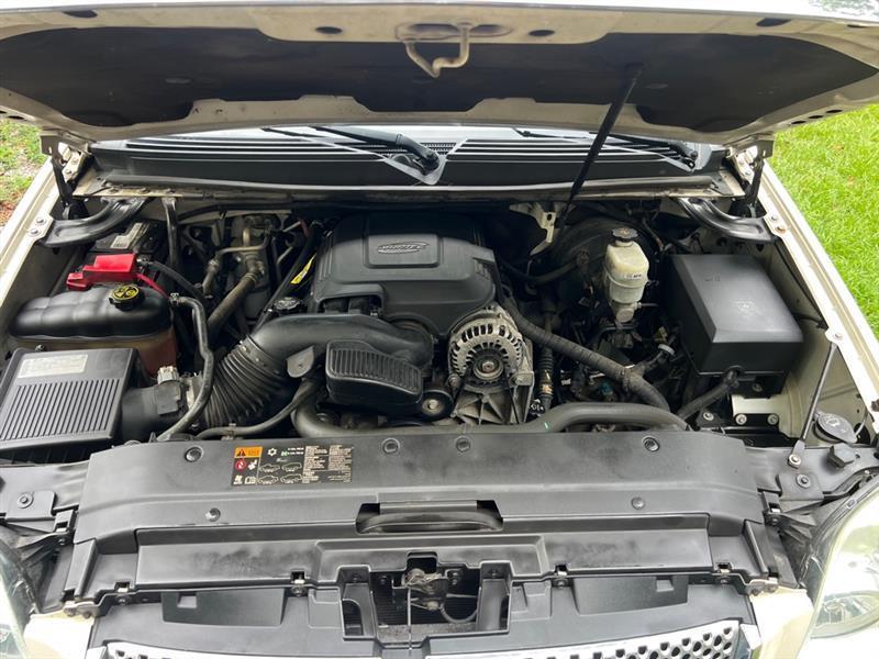 GMC Yukon Denali 2WD 2013