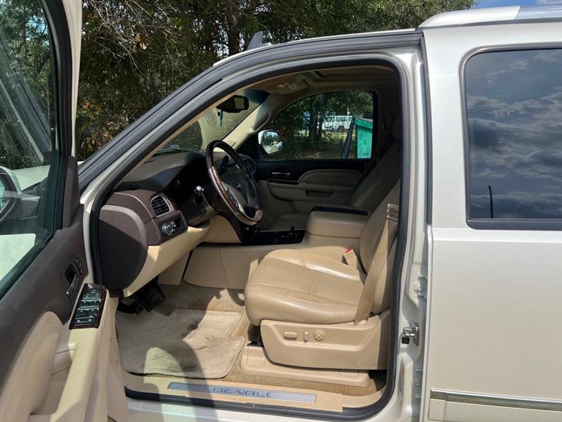 GMC Yukon Denali 2WD 2013