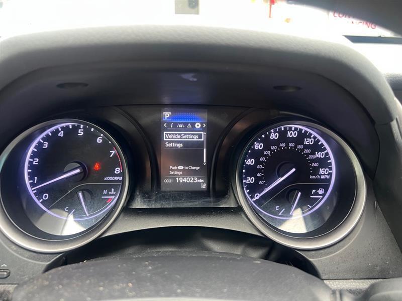 Toyota Camry SE 2021