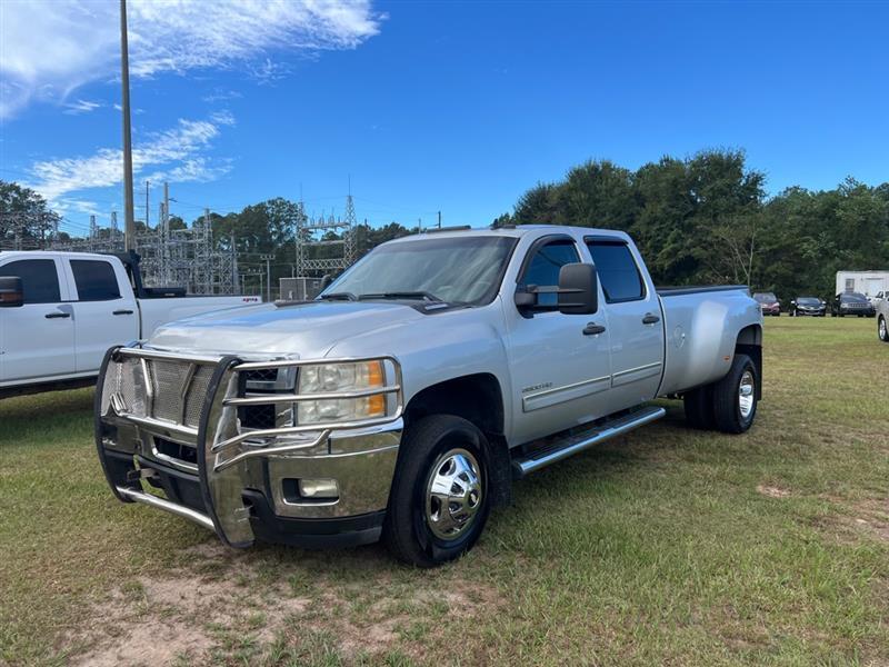 2011 Chevrolet Silverado 3500HD LT Crew Cab 4WD