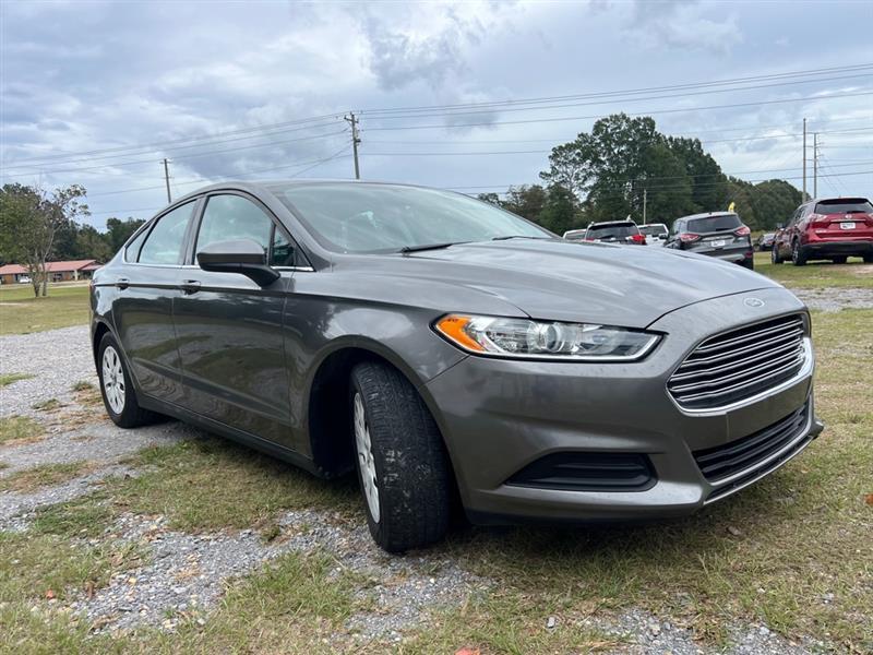 2013 Ford Fusion S
