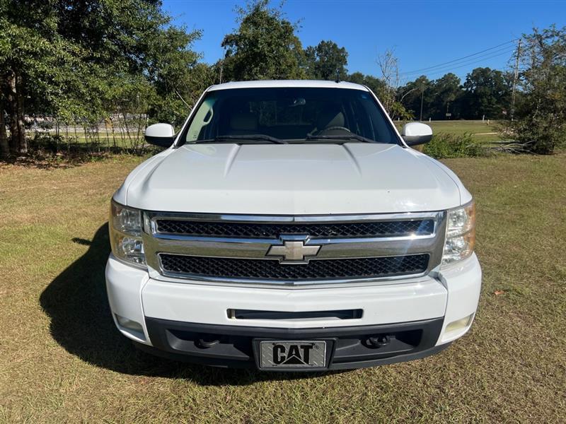 Chevrolet Silverado 1500 LTZ Crew Cab 4WD 2011