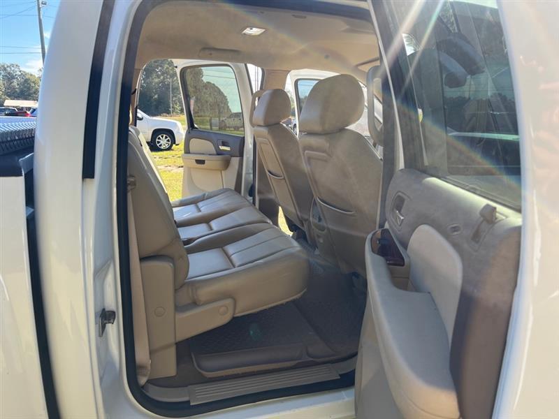Chevrolet Silverado 1500 LTZ Crew Cab 4WD 2011