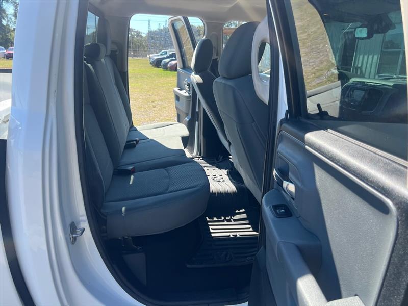 RAM 1500 SLT Quad Cab 2WD 2015