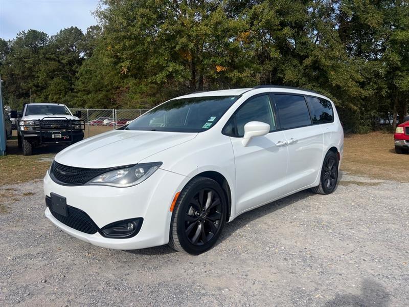 Chrysler Pacifica Touring-L 2020