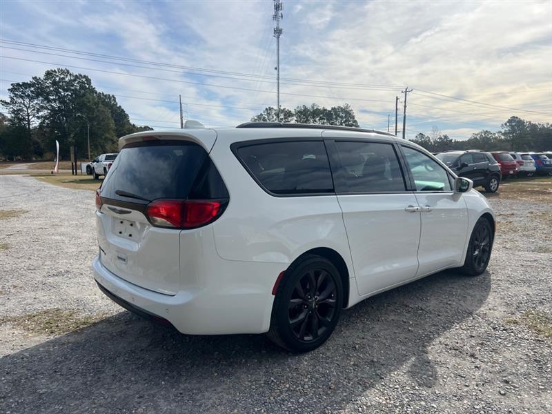Chrysler Pacifica Touring-L 2020