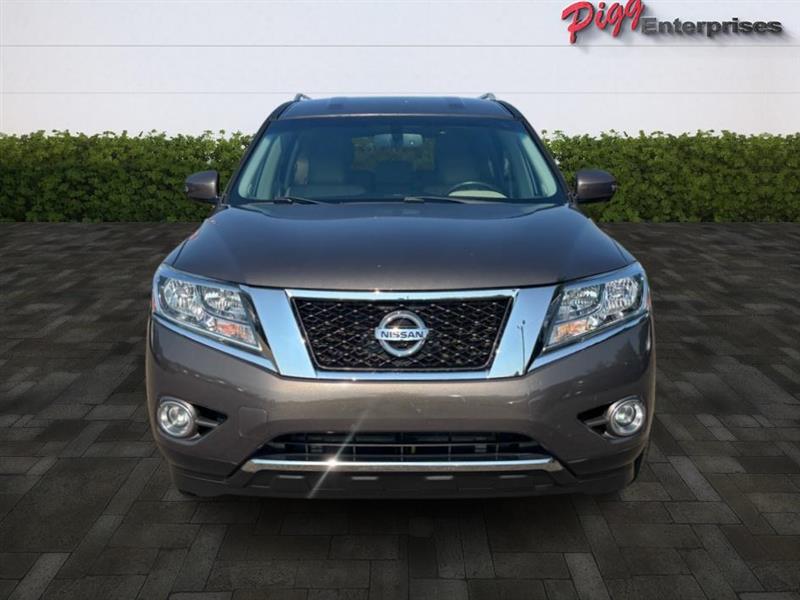 2016 Nissan Pathfinder SL photo 5