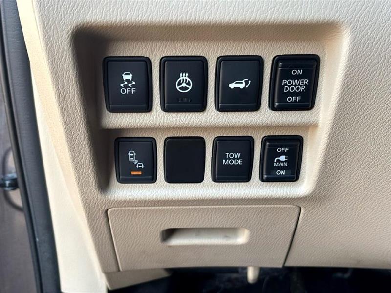 2016 Nissan Pathfinder SL photo 18
