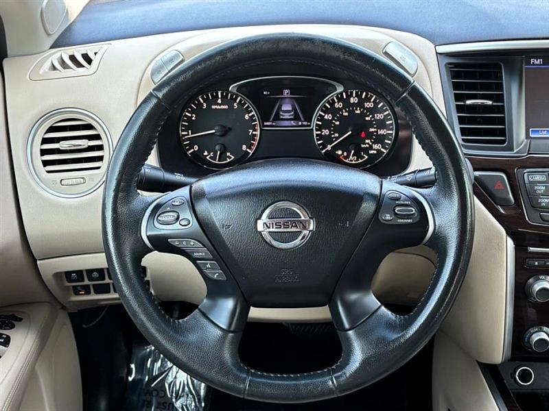 2016 Nissan Pathfinder SL photo 20
