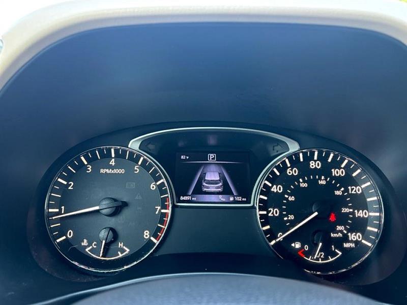 2016 Nissan Pathfinder SL photo 23