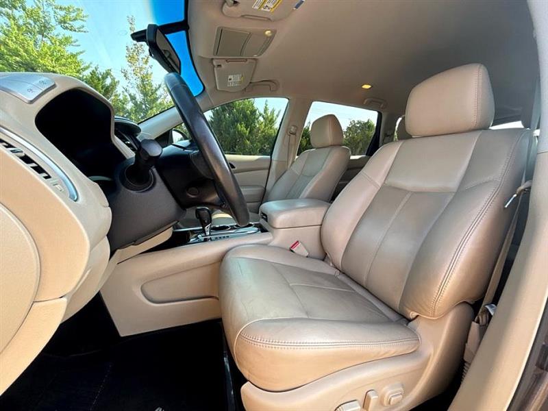 2016 Nissan Pathfinder SL photo 31