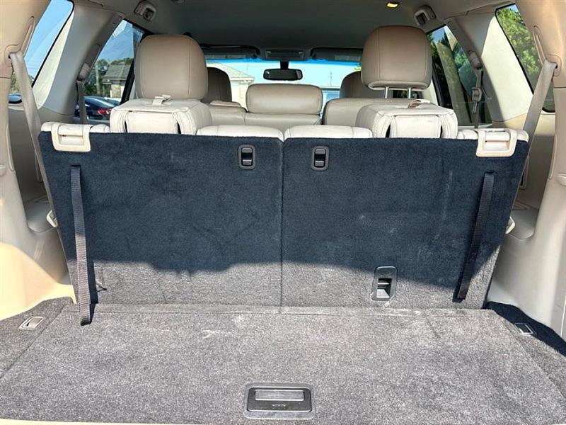2016 Nissan Pathfinder SL photo 39
