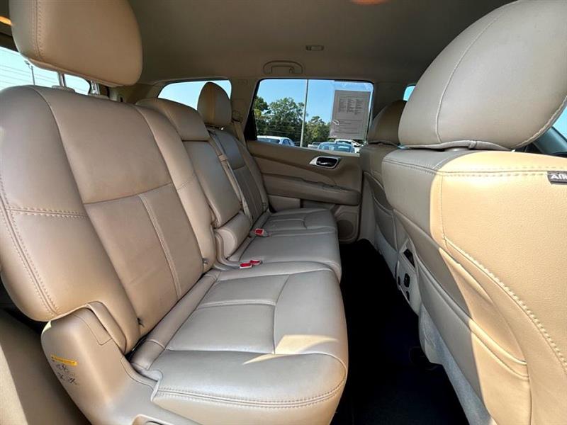 2016 Nissan Pathfinder SL photo 41