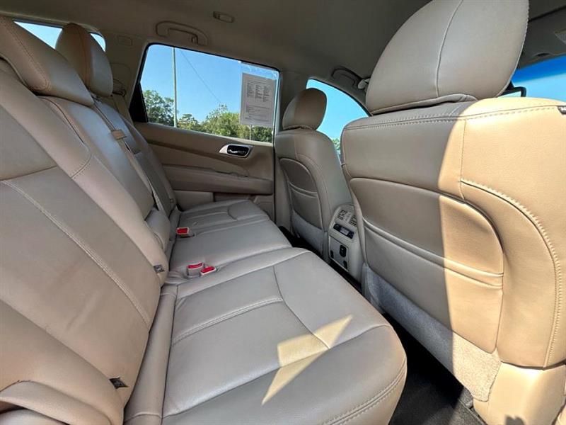 2016 Nissan Pathfinder SL photo 44