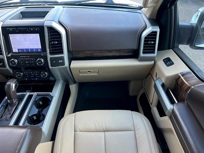 2020 Ford F-150 Lariat photo 16