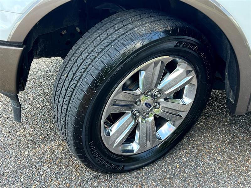 2020 Ford F-150 Lariat photo 40