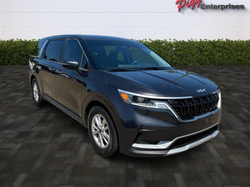 2024 Kia Carnival LX photo 7