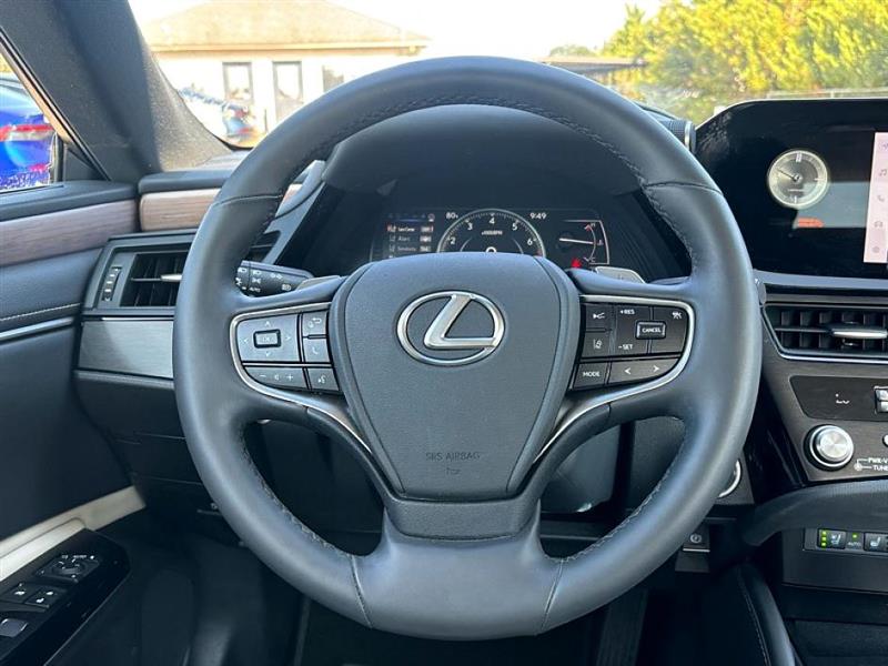 2024 Lexus ES 350 Premium photo 19