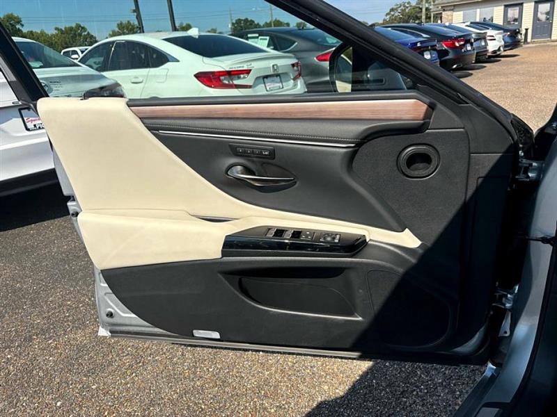 2024 Lexus ES 350 Premium photo 29