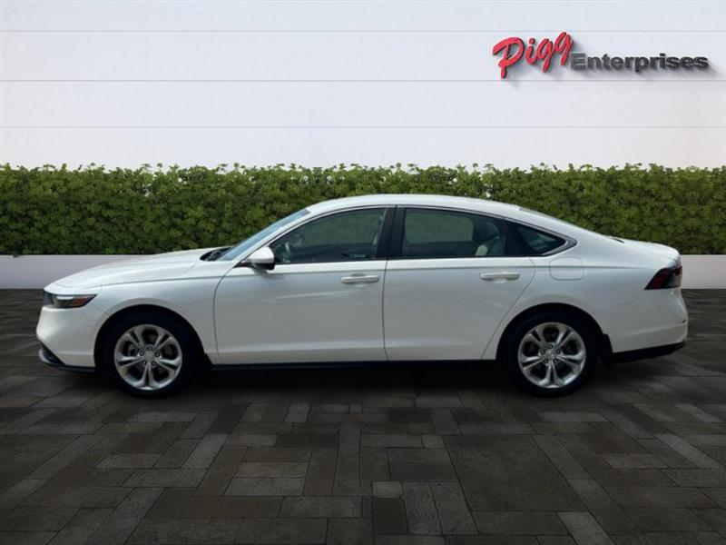 2023 Honda Accord LX photo 2