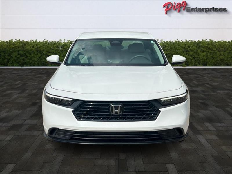 2023 Honda Accord LX photo 4