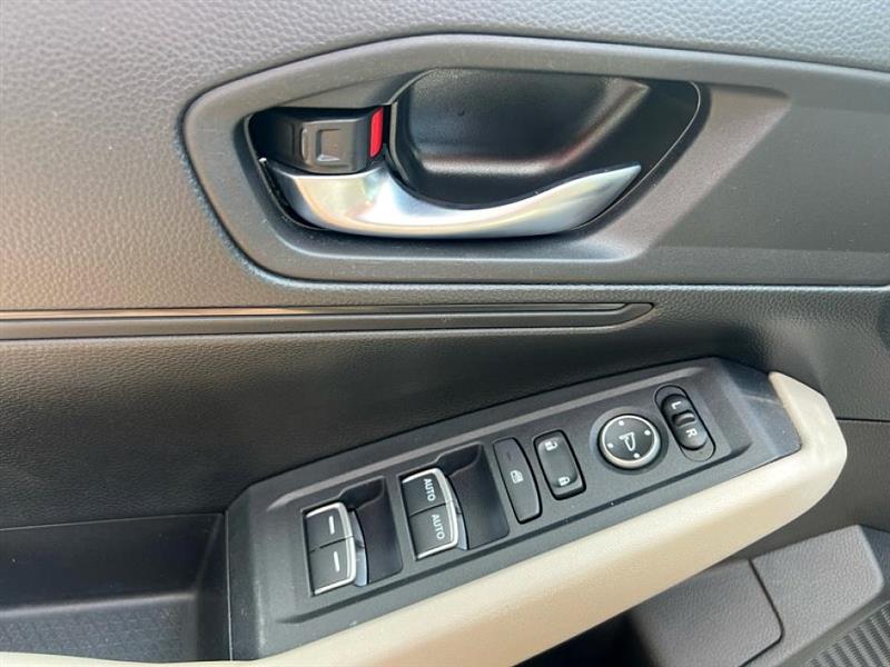 2023 Honda Accord LX photo 25