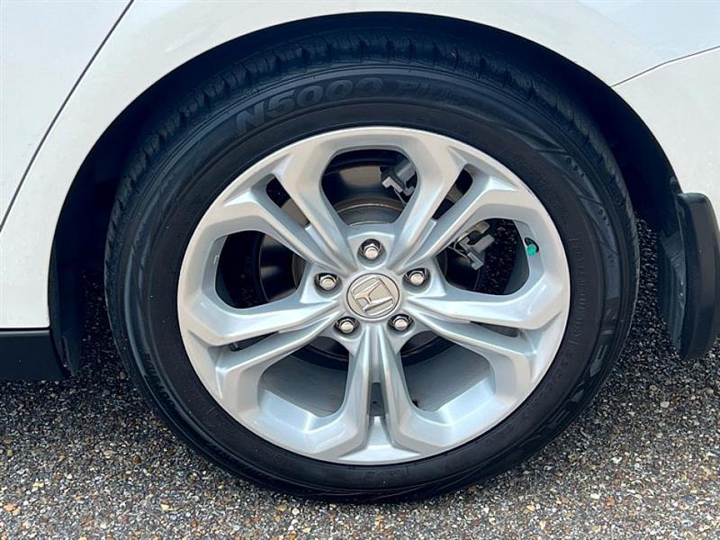 2023 Honda Accord LX photo 32