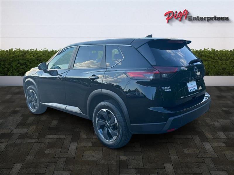 2024 Nissan Rogue SV photo 5