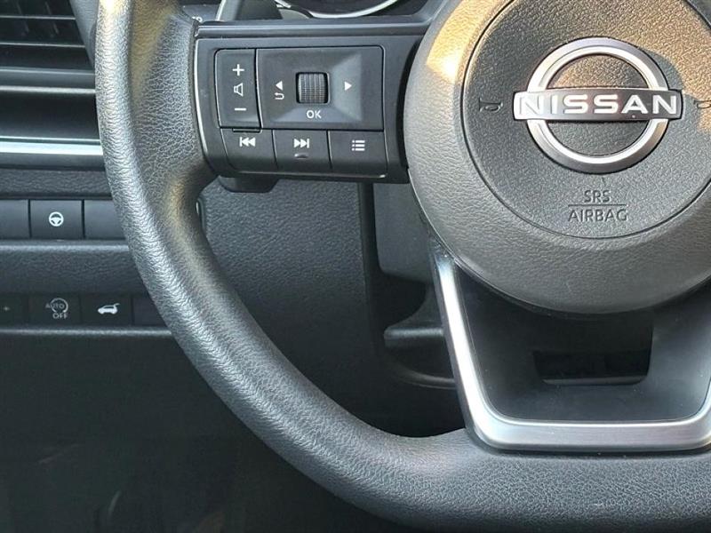 2024 Nissan Rogue SV photo 19