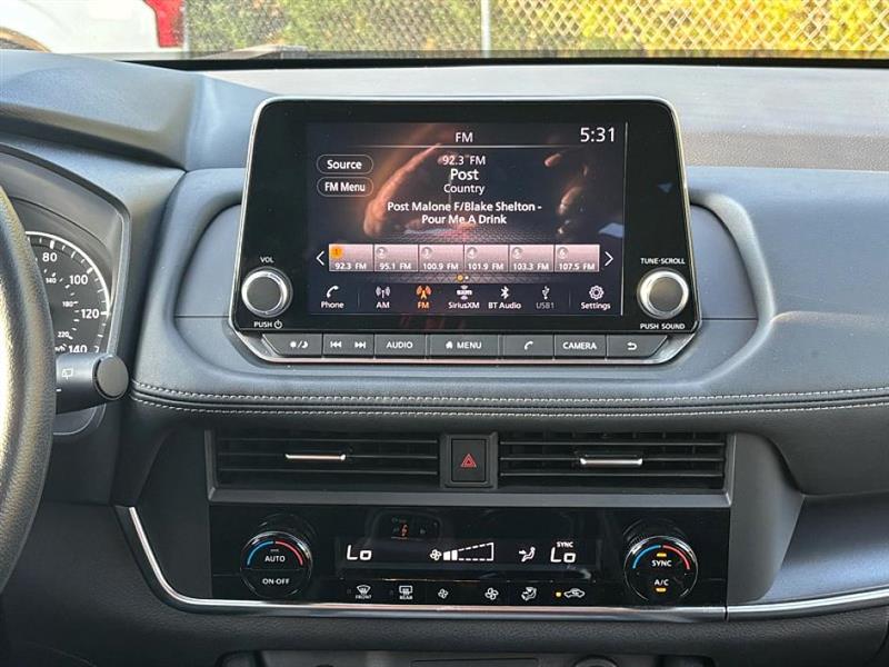 2024 Nissan Rogue SV photo 25