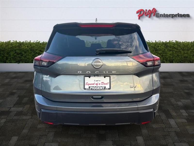 2024 Nissan Rogue SV photo 5