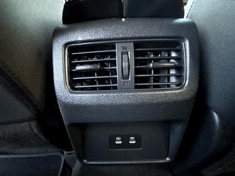 2024 Nissan Rogue SV photo 21